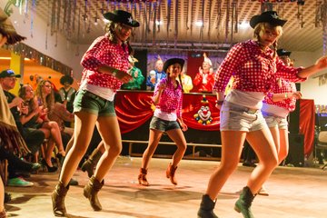 Bild 796 - Latuff 21014 die Wiemersdorfer Karnevalsveranstaltung